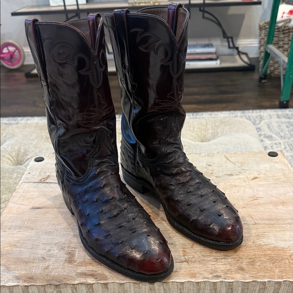Lucchese Men's 9.5 EE Full‎ Quill Ostrich Cowboy Boots - Black cherry